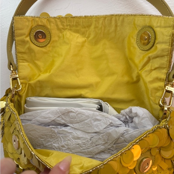 NWOB STAUD SEQUIN BAG 💛✨ - Picture 16 of 17